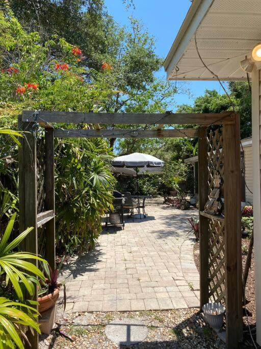 One Bed Suite Near Beaches And Downtown Sarasota Exterior foto